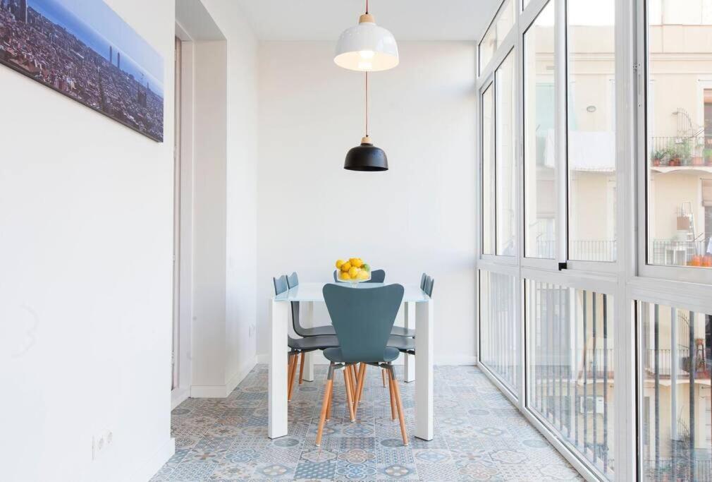 Perfectly Located 4Bed 4Bath Apartment In Barcelona 3 1 Exterior foto