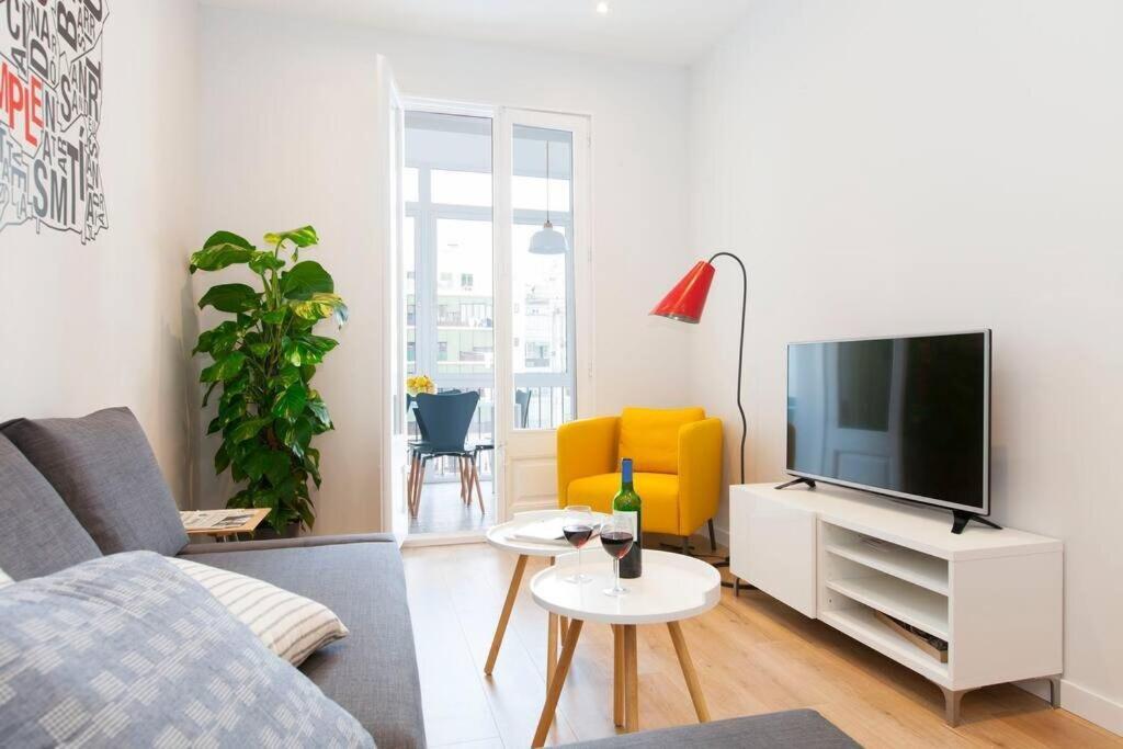 Perfectly Located 4Bed 4Bath Apartment In Barcelona 3 1 Exterior foto
