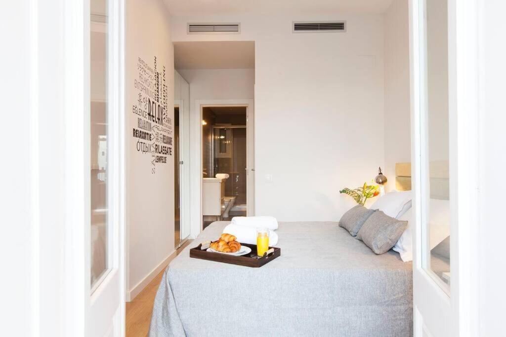 Perfectly Located 4Bed 4Bath Apartment In Barcelona 3 1 Exterior foto