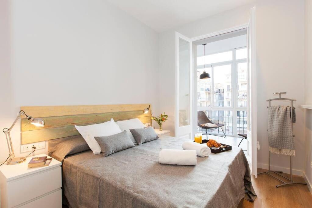 Perfectly Located 4Bed 4Bath Apartment In Barcelona 3 1 Exterior foto