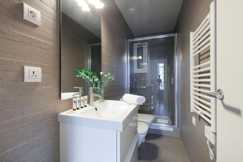 Perfectly Located 4Bed 4Bath Apartment In Barcelona 3 1 Exterior foto