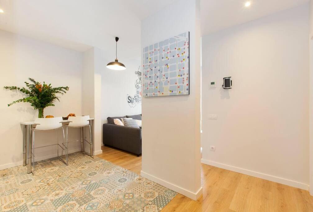 Perfectly Located 4Bed 4Bath Apartment In Barcelona 3 1 Exterior foto