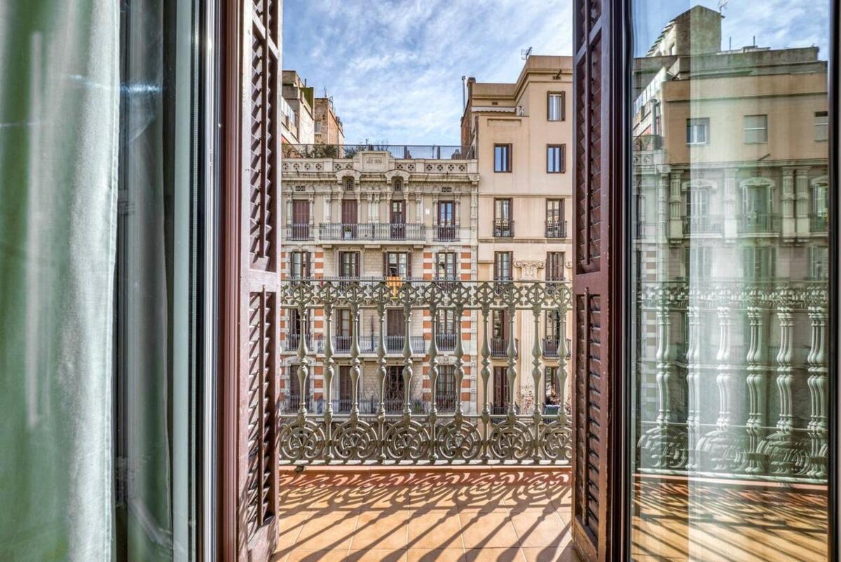 Perfectly Located 4Bed 4Bath Apartment In Barcelona 3 1 Exterior foto